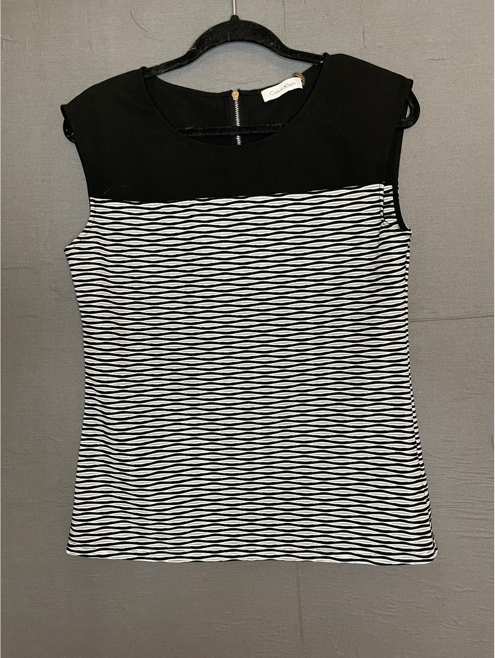 Calvin Klein Sleeveless Blouse Black White Striped Zip Back Top